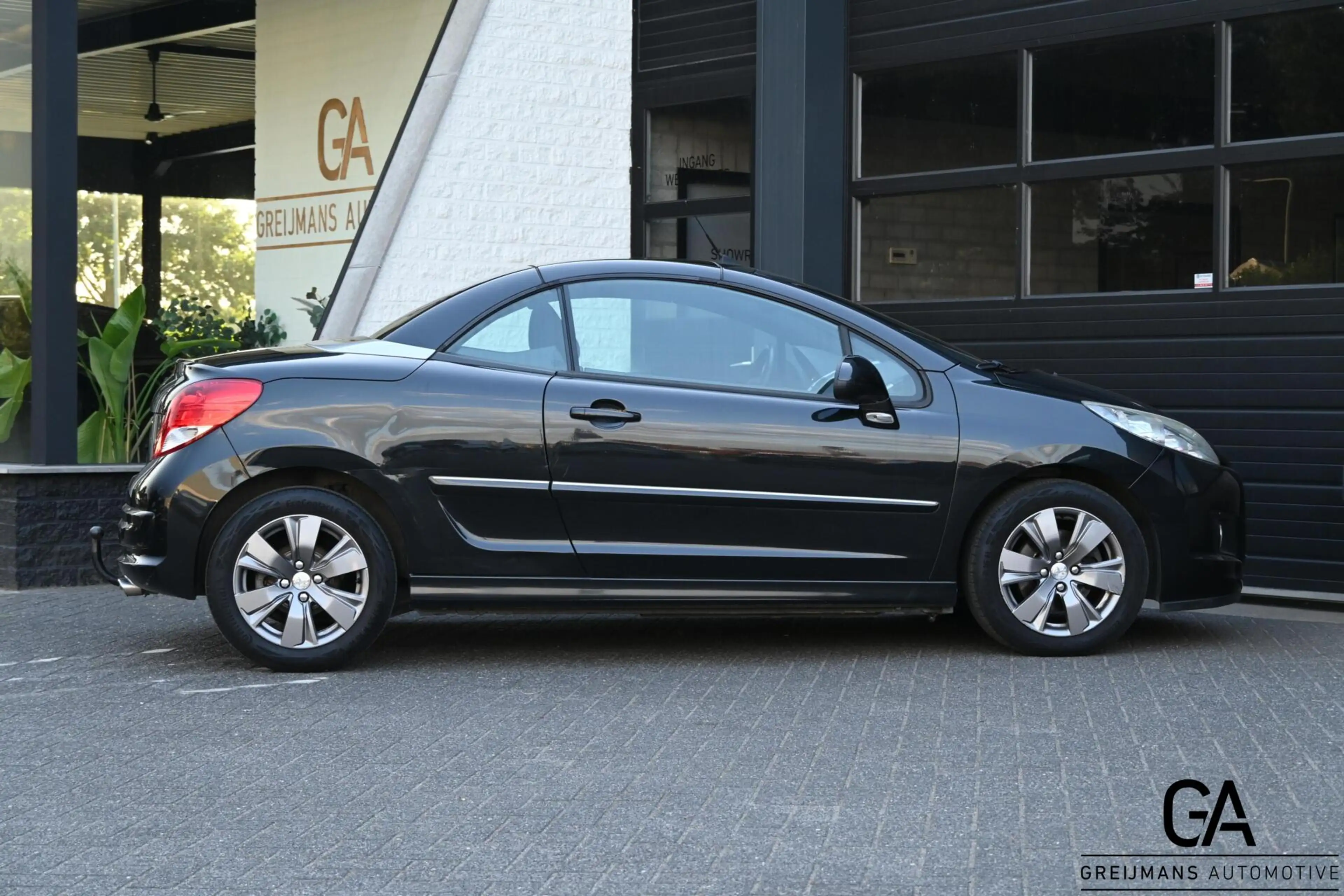 Peugeot 207 CC 1.6 VTi Roland Garros — photo 5