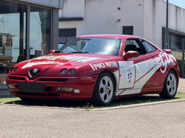 Alfa Romeo GTV Coupé 916 1.8i Twin Spark 16v 144 ch Cup Replica
