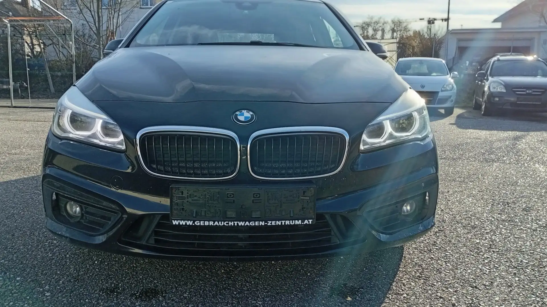 BMW 218 Active Tourer - 218d Schwarz - 2