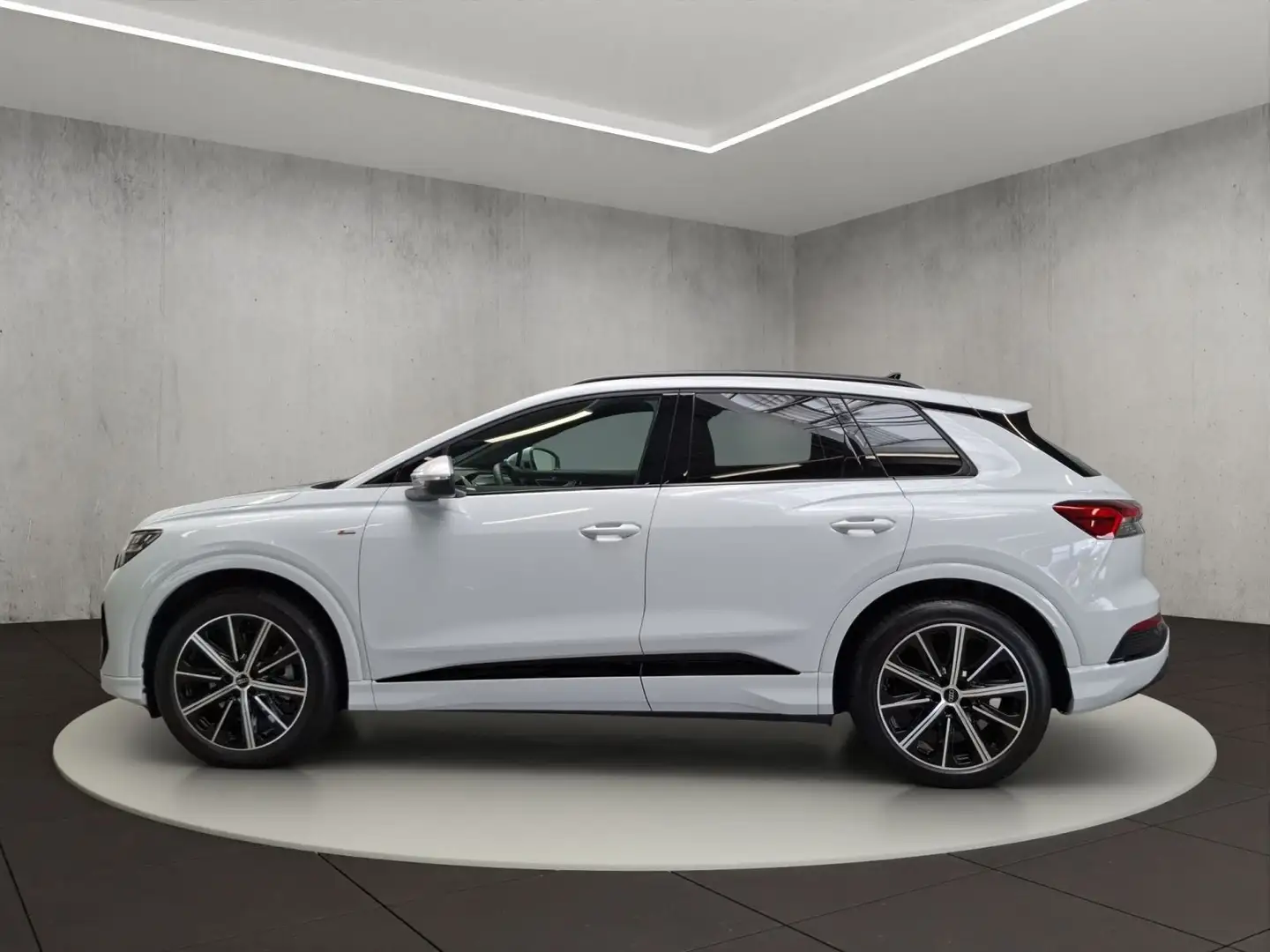 Audi Q4 e-tron 45 quattro 210 kW Blanc - 2