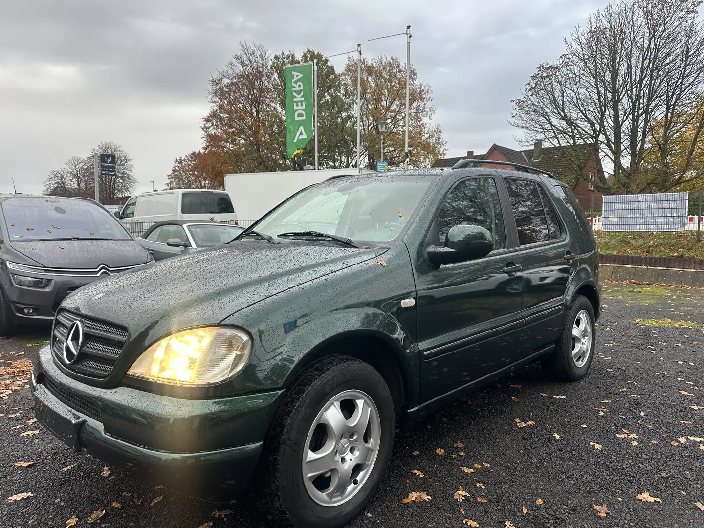 Mercedes-Benz ML 320 Automatik*AHK*Leder*Klima*KeinTÜV Grün - 1