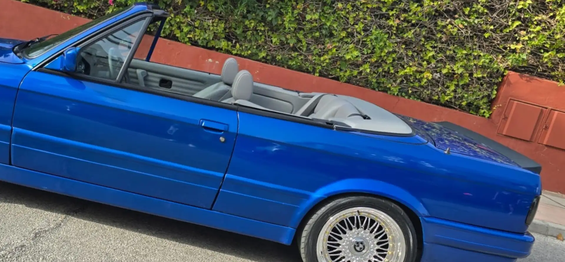 BMW 320 325i Cabriolet Azul - 2