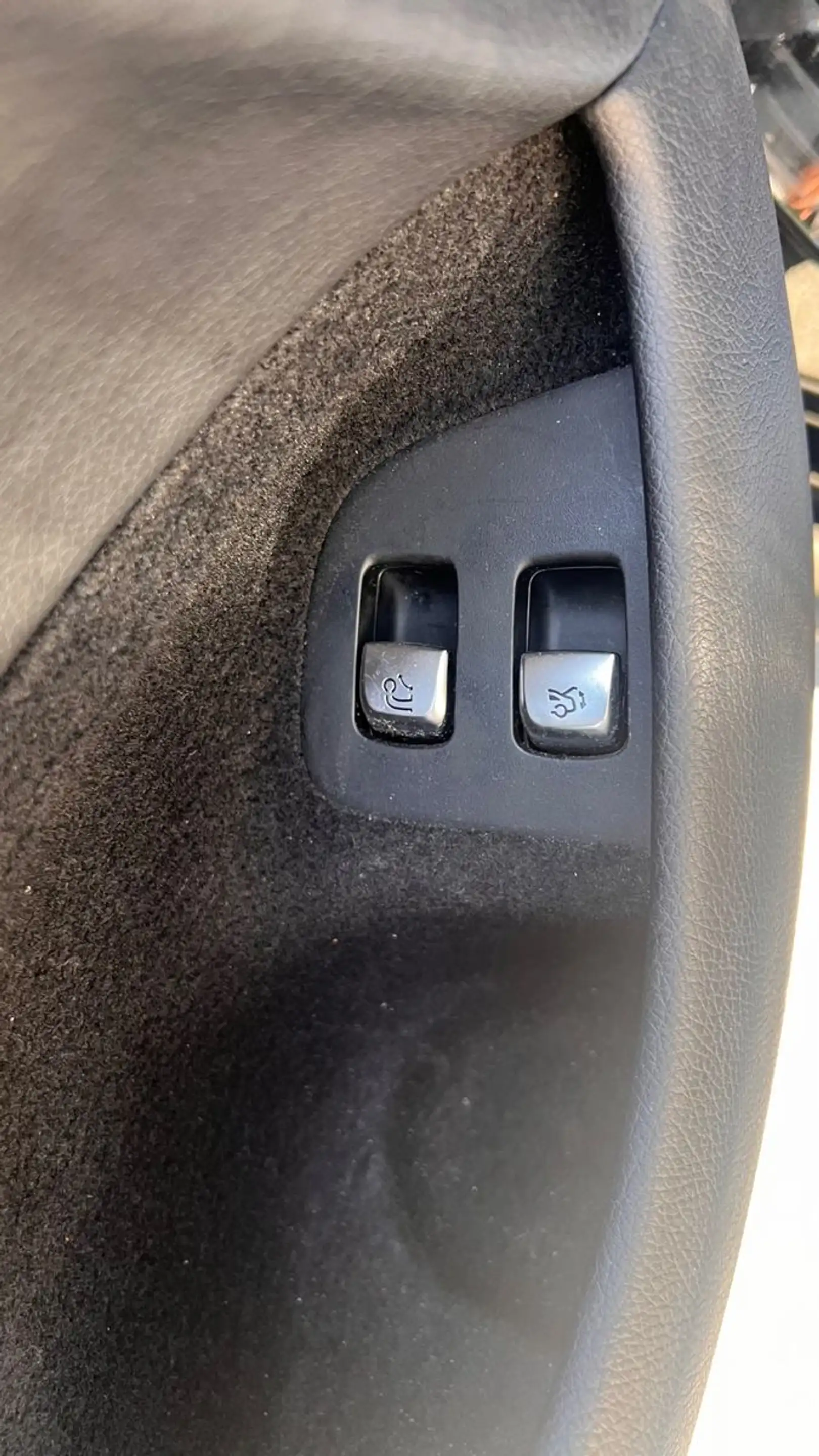 Mercedes-Benz CLS 400 d 4Matic Edition 1 AMG/Navi/HUD/AHK/Kam — photo 6