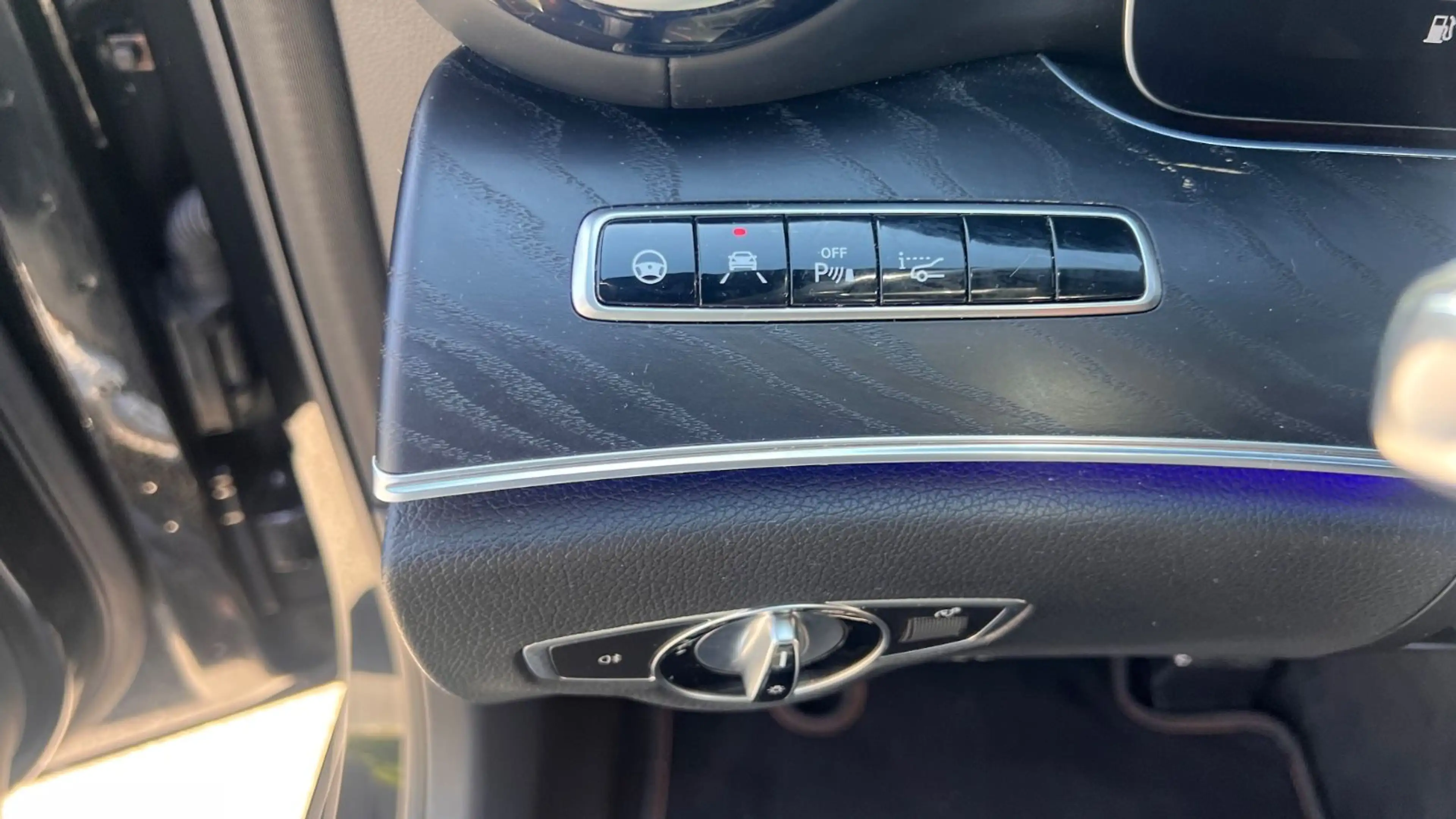 Mercedes-Benz CLS 400 d 4Matic Edition 1 AMG/Navi/HUD/AHK/Kam — photo 13