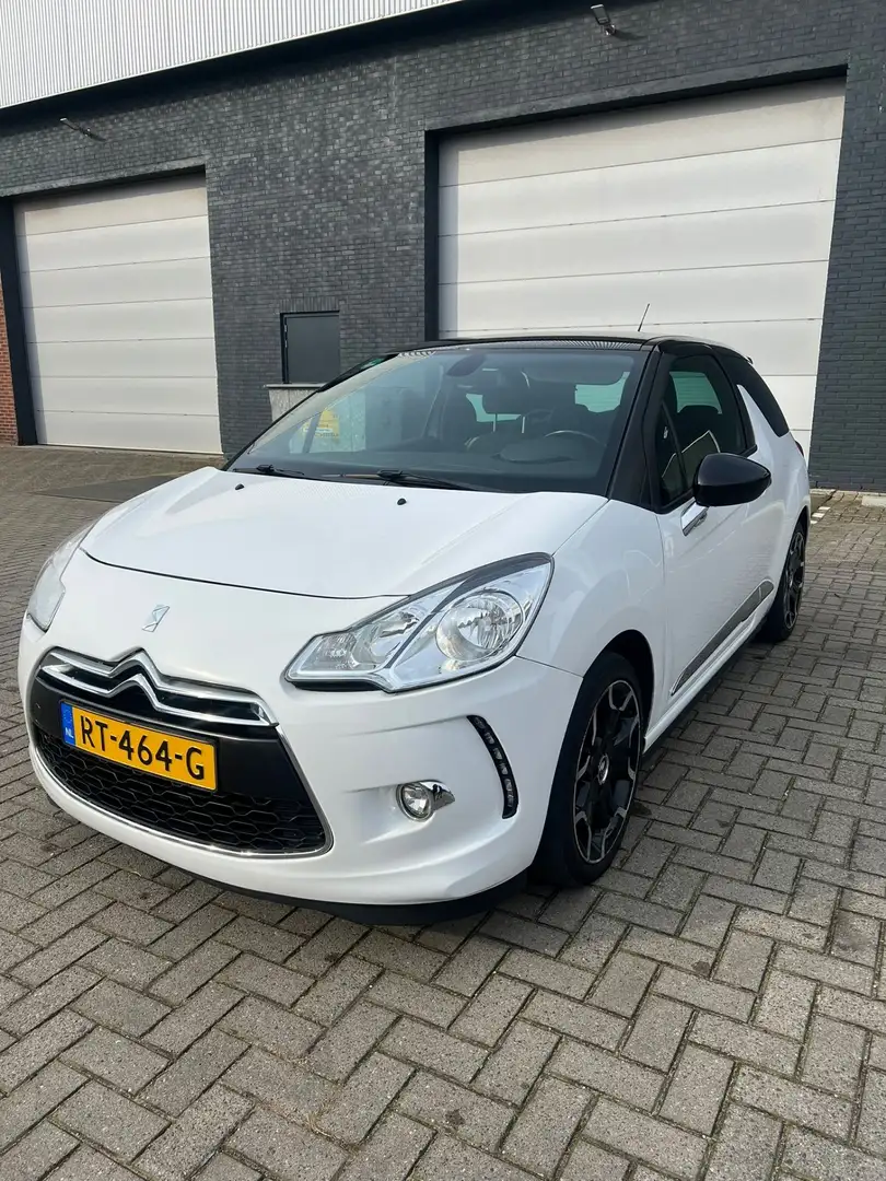 Citroen DS3 1.6 THP Sport Chic Bílá - 2