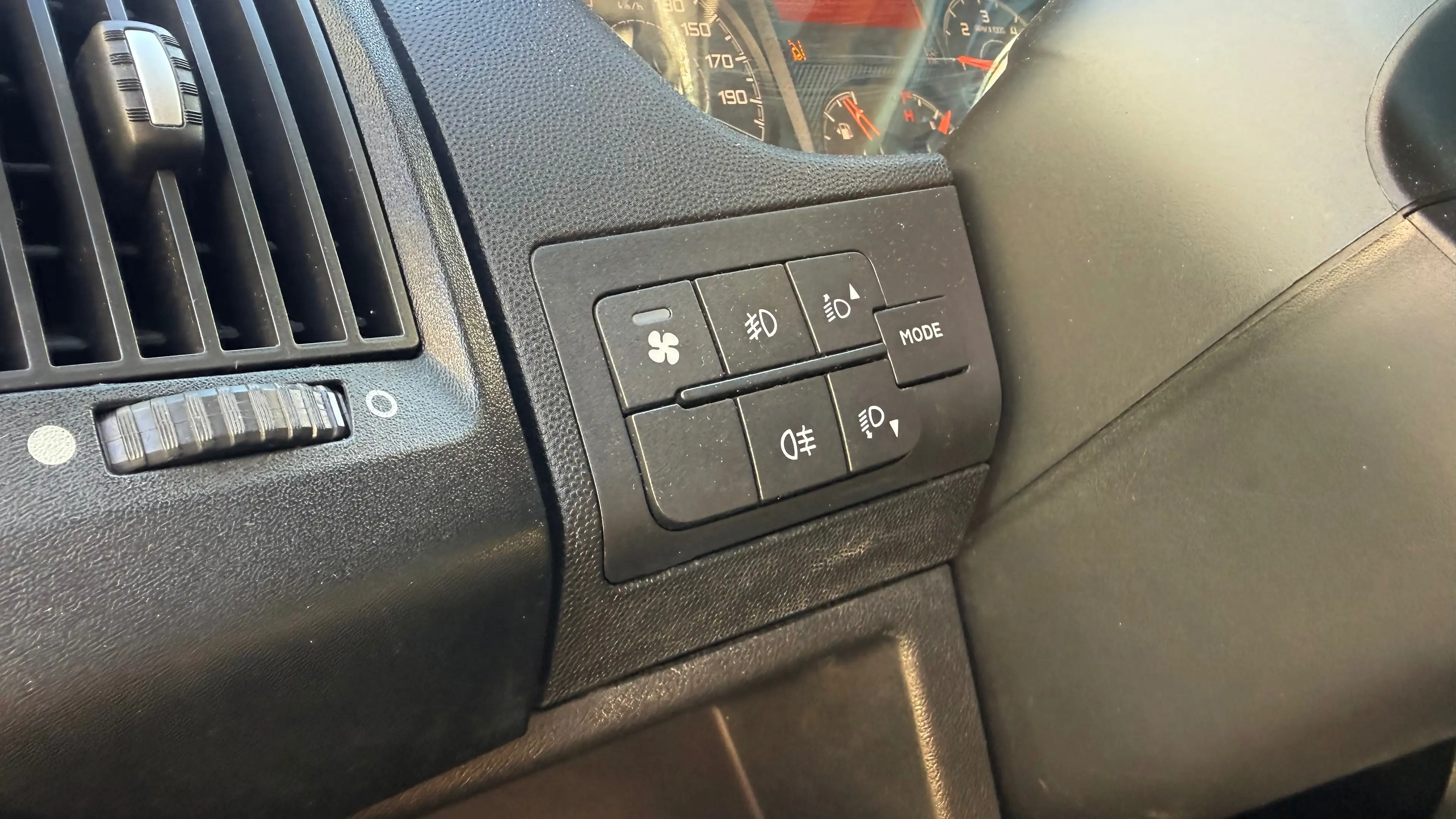 Peugeot Boxer 333 L2H2 Allure Blue-HDi 130 — photo 11