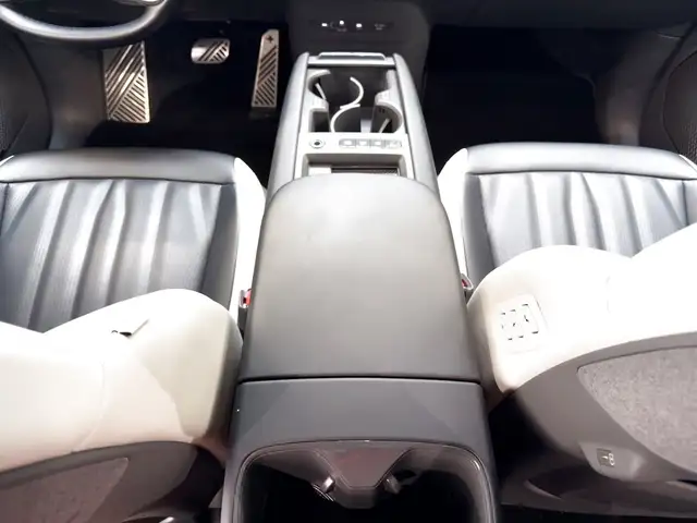 Kia Ev9 view 14