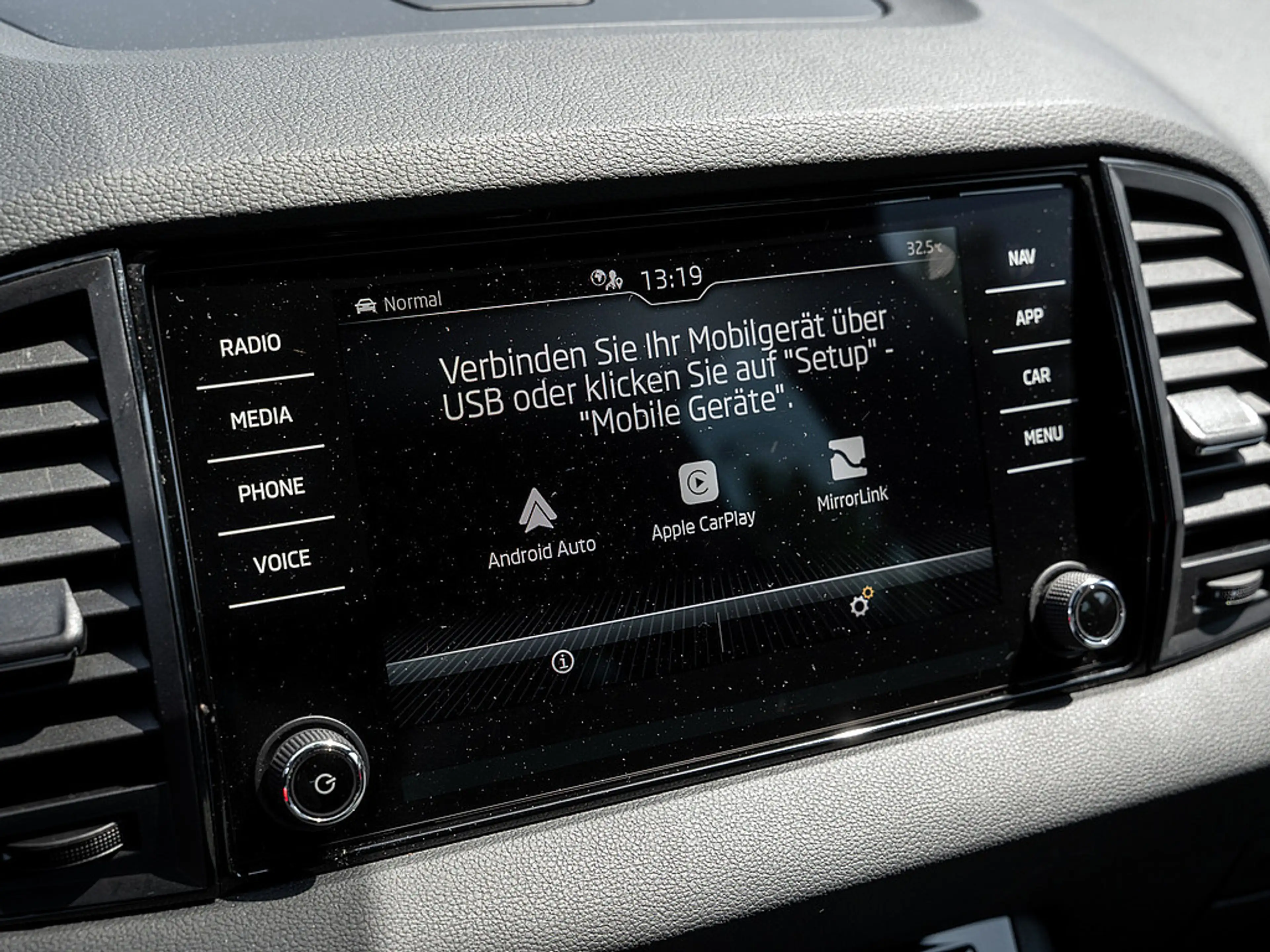 Skoda Karoq 1.5 TSI ACT Sportline KAM MATRIX DCC — photo 7