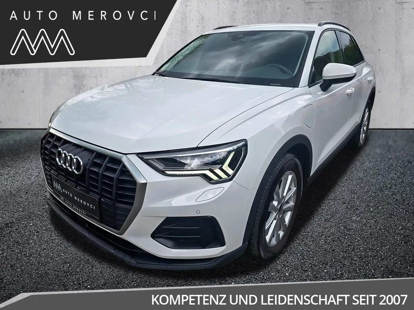 Audi Q3 45 TFSI e S-tronic/Matrix LED/Navi/Tot-Lane Blanc - 1