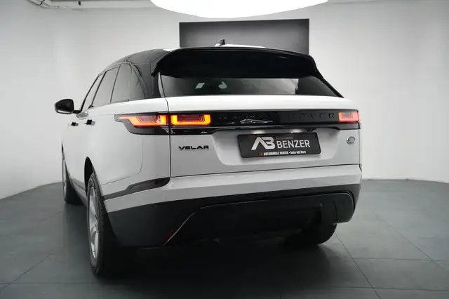 Land Rover Range Rover Velar view 8