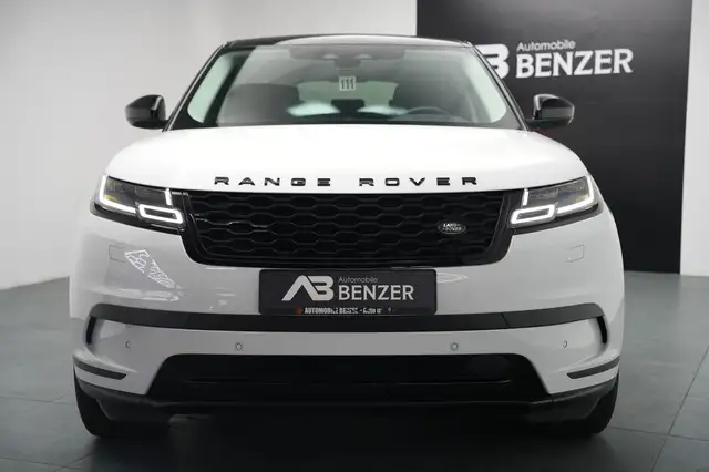 Land Rover Range Rover Velar view 2