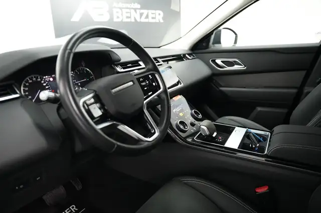Land Rover Range Rover Velar view 14