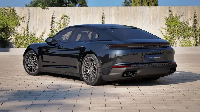 Porsche Panamera view 4