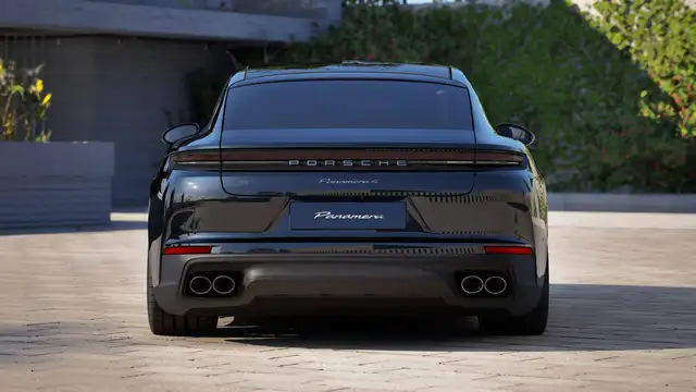 Porsche Panamera view 7