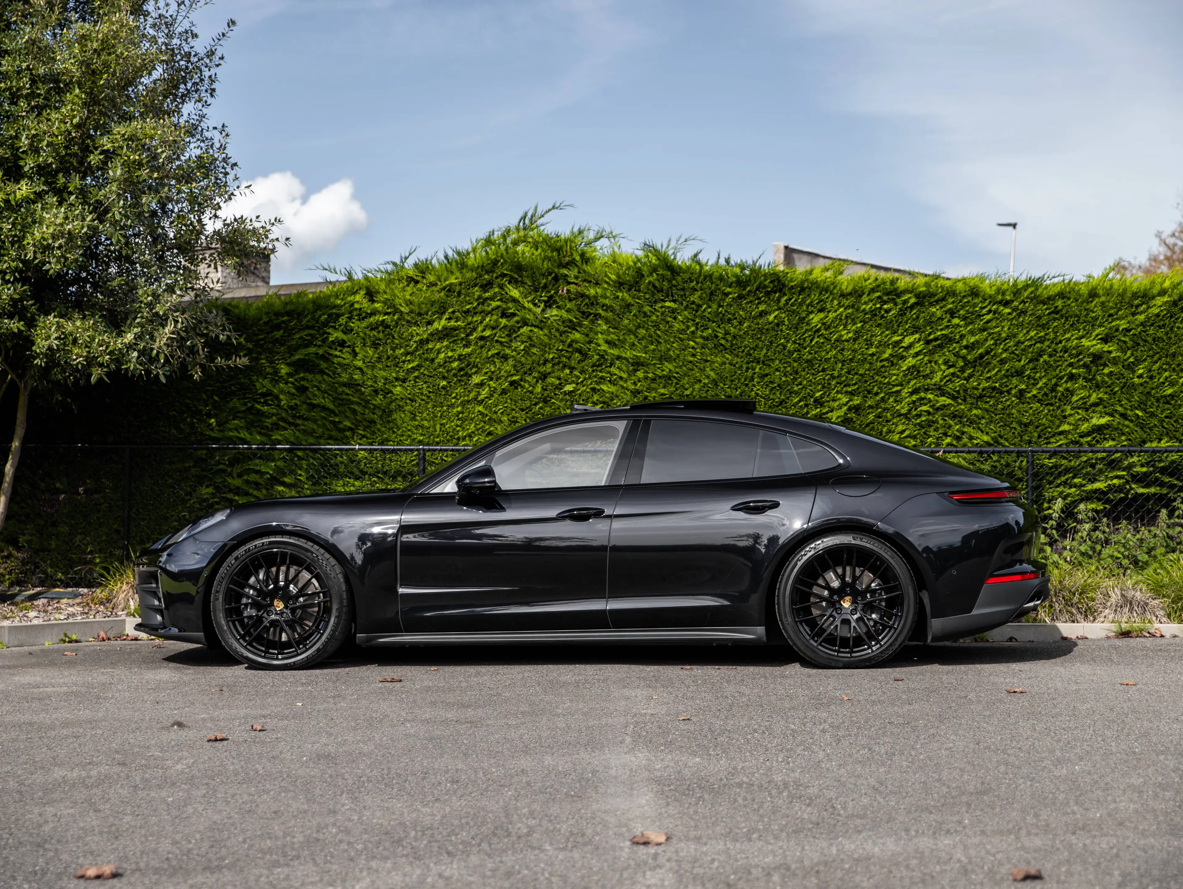 Porsche Panamera Panamera 4 E-Hybrid/INNO/AIR SUSP/HD MATRIX/PANO/360/SPORT EXH/21"/SOFT CLOSE/BOSE/MEMORY — photo 3
