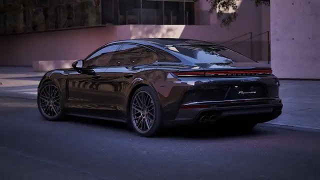 Porsche Panamera view 14