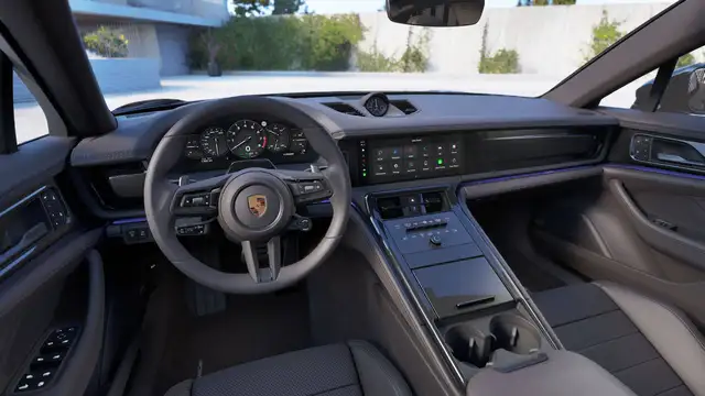Porsche Panamera view 8