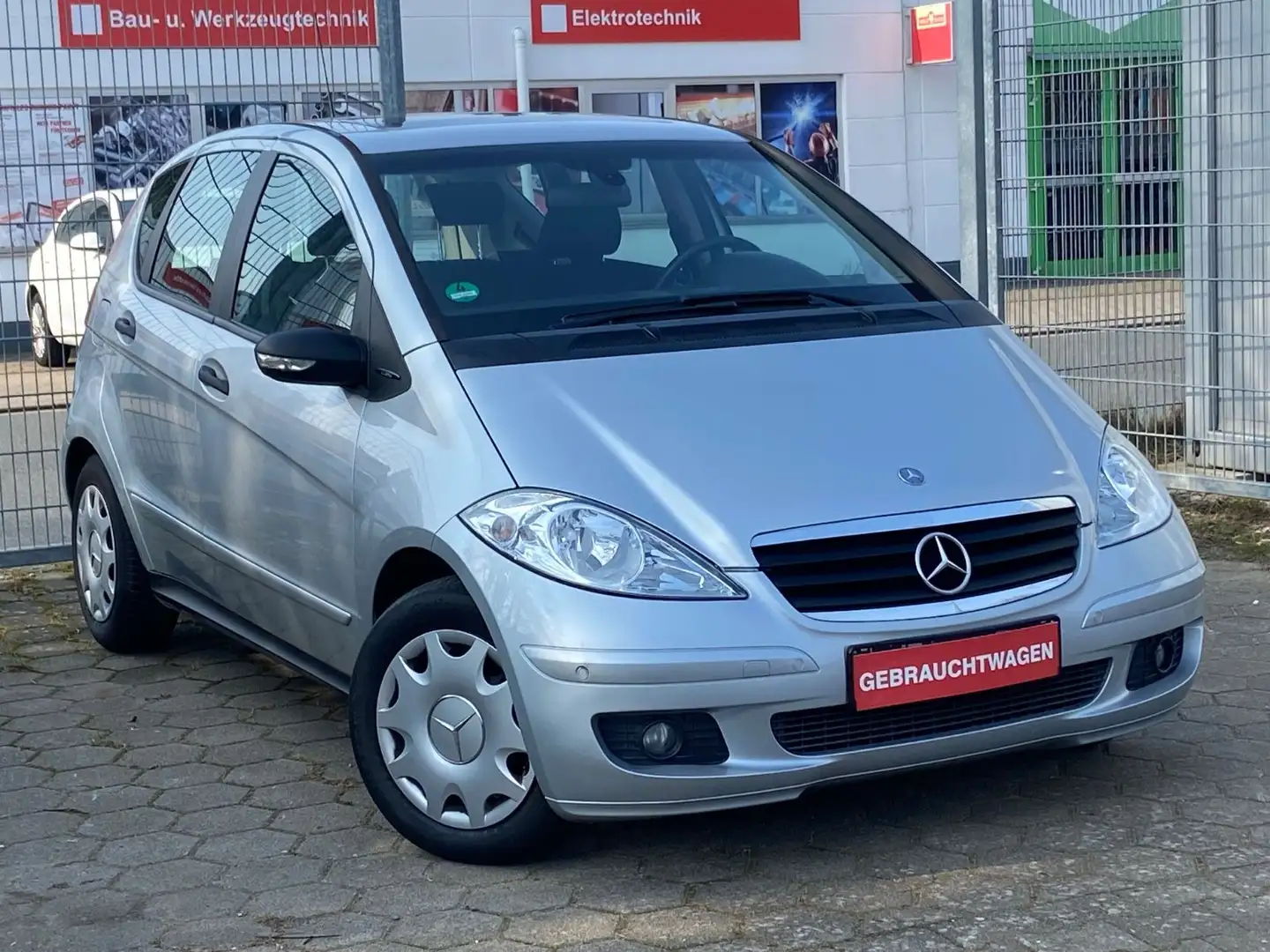 Mercedes-Benz A 150 CLASSIC Argent - 1
