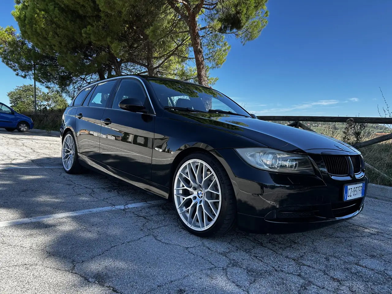 BMW 330