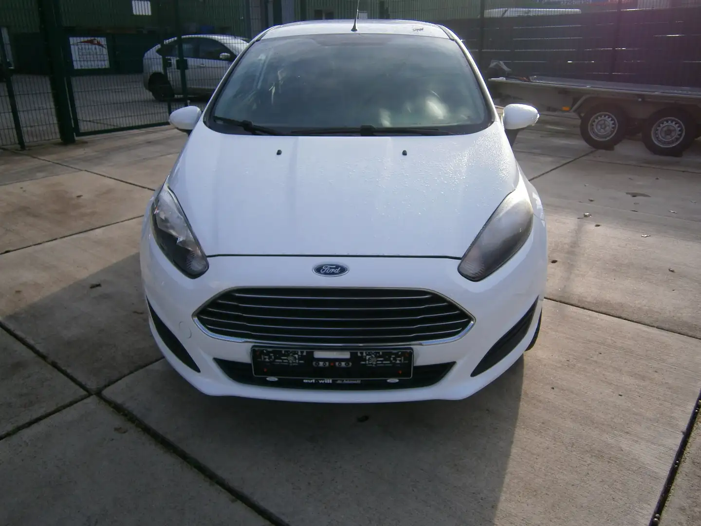 Ford Fiesta Sync Edition Weiß - 1