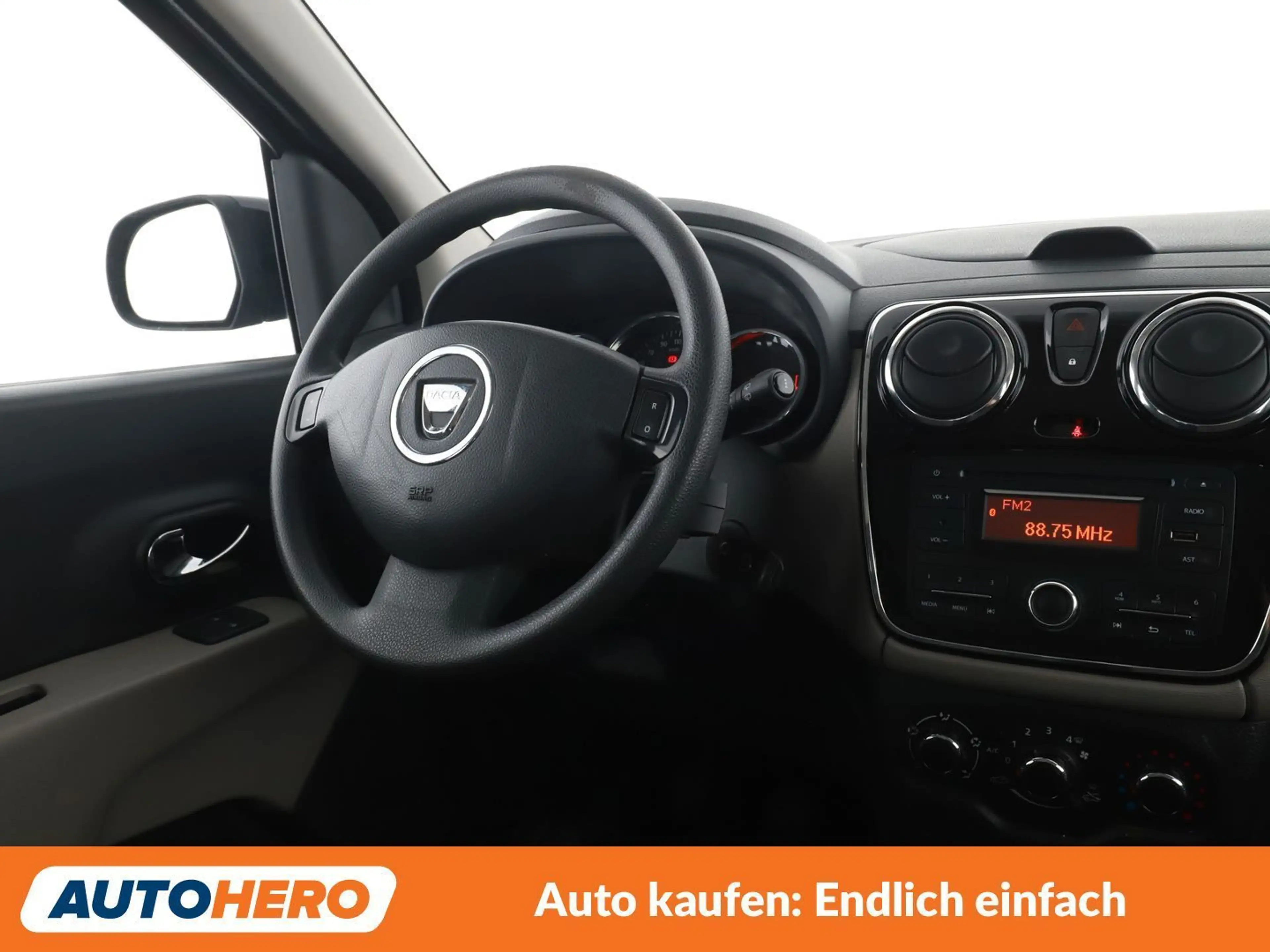 Dacia Lodgy 1.6 SCe Laureate — photo 13