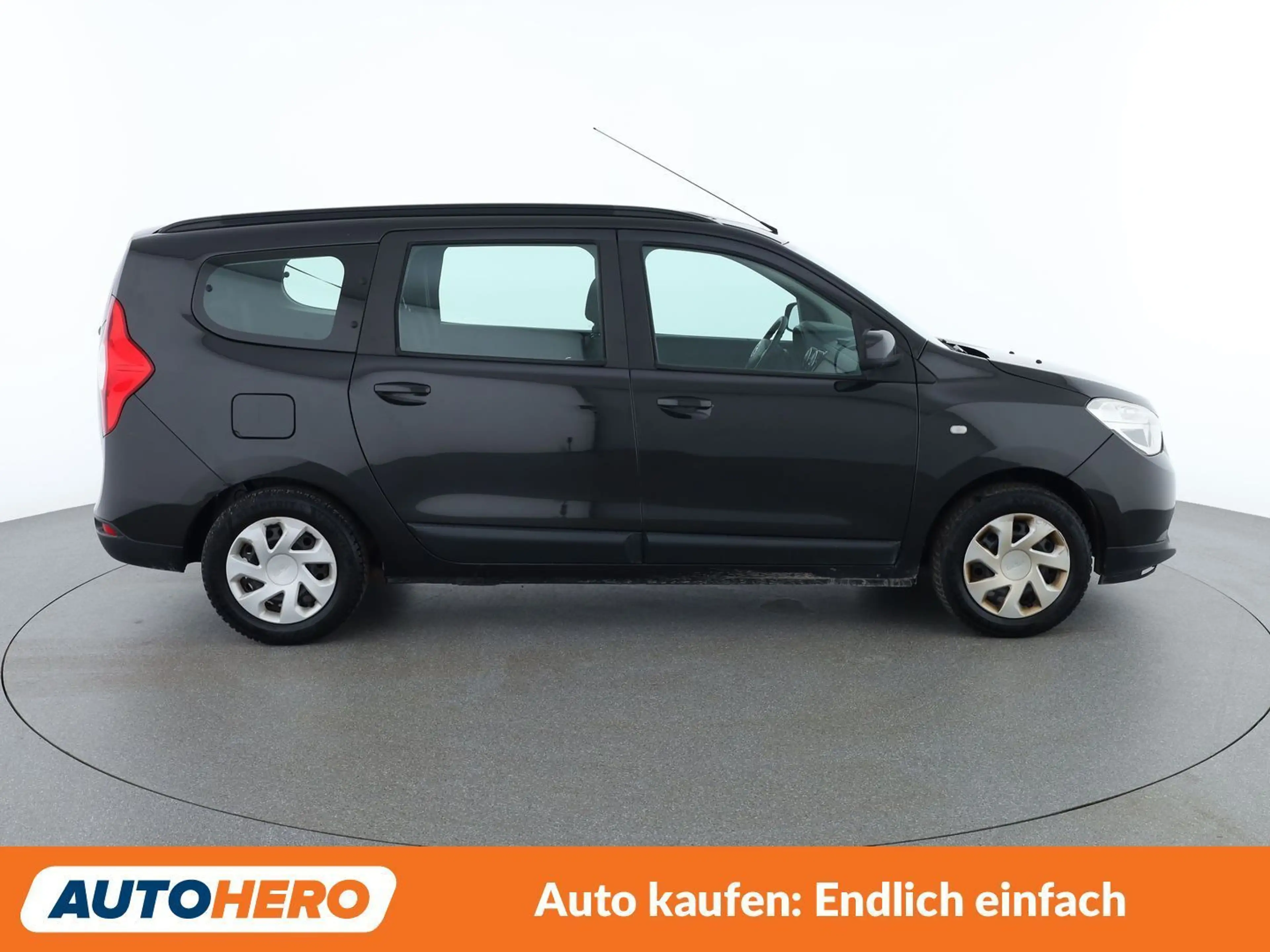 Dacia Lodgy 1.6 SCe Laureate — photo 7