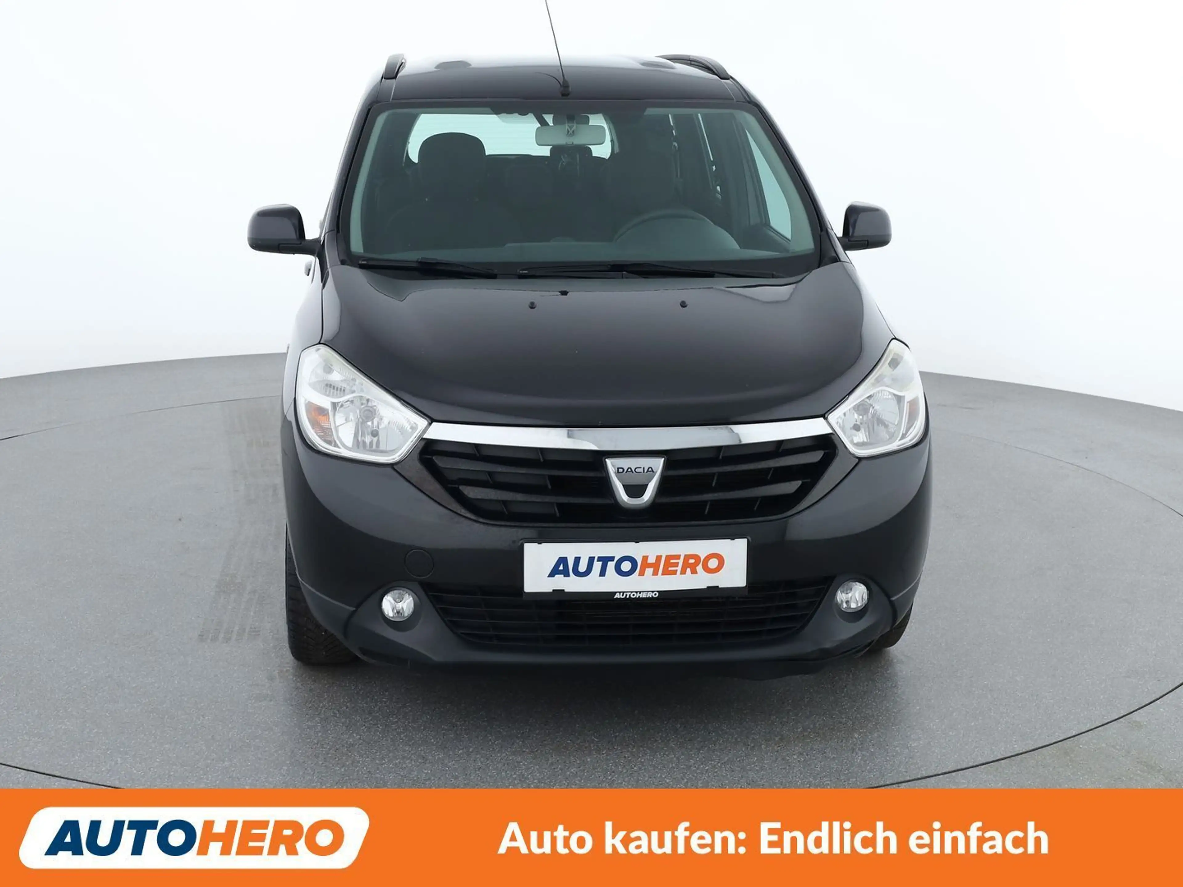 Dacia Lodgy 1.6 SCe Laureate — photo 9