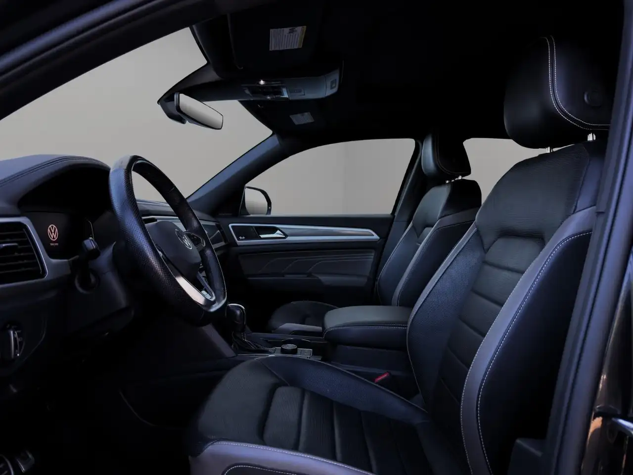 Volkswagen Atlas photo Volkswagen Atlas
