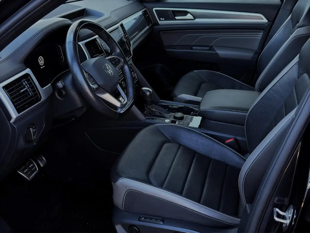 Volkswagen Atlas photo Volkswagen Atlas