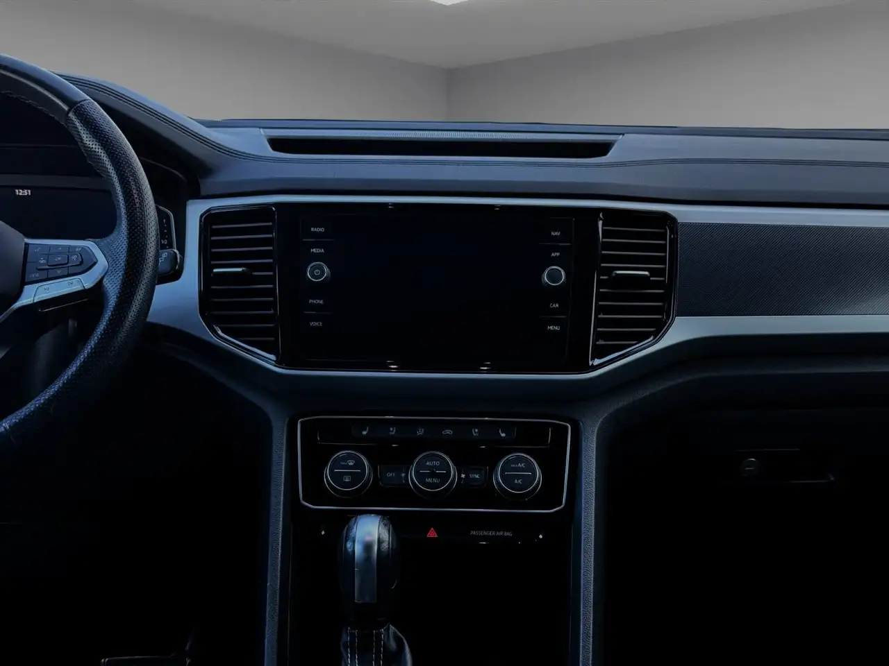 Volkswagen Atlas photo Volkswagen Atlas