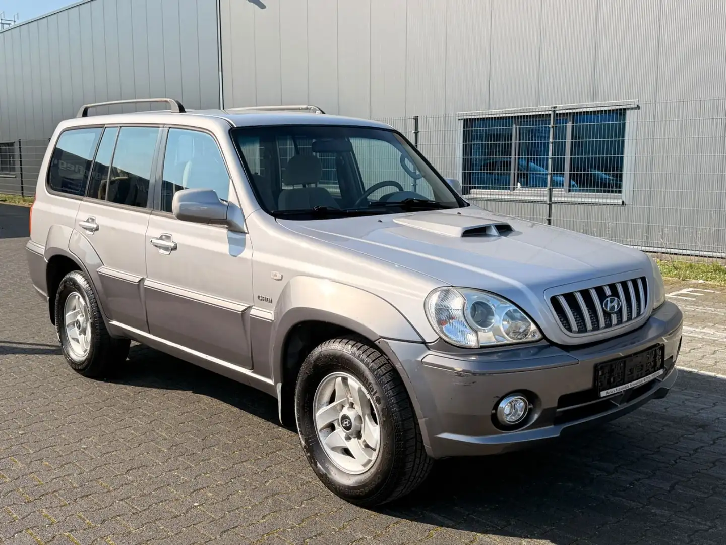 Hyundai Terracan 2.9 CRDi GLS*3.5T Anhängerkupplung*KLIM Silber - 2