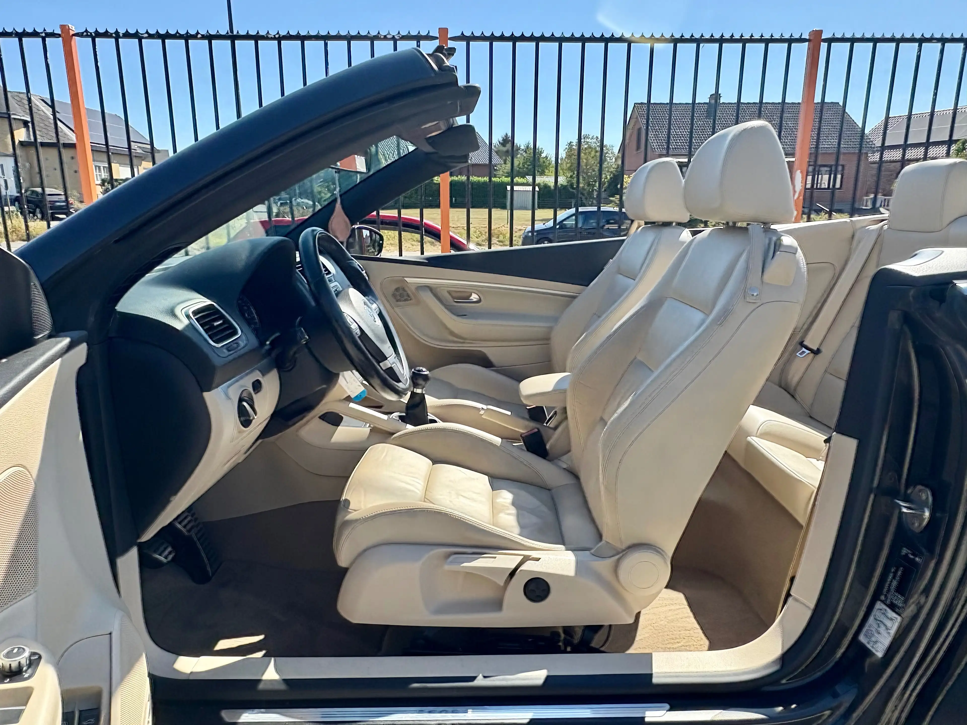 Volkswagen Eos Eos 2.0 CR TDi — photo 14