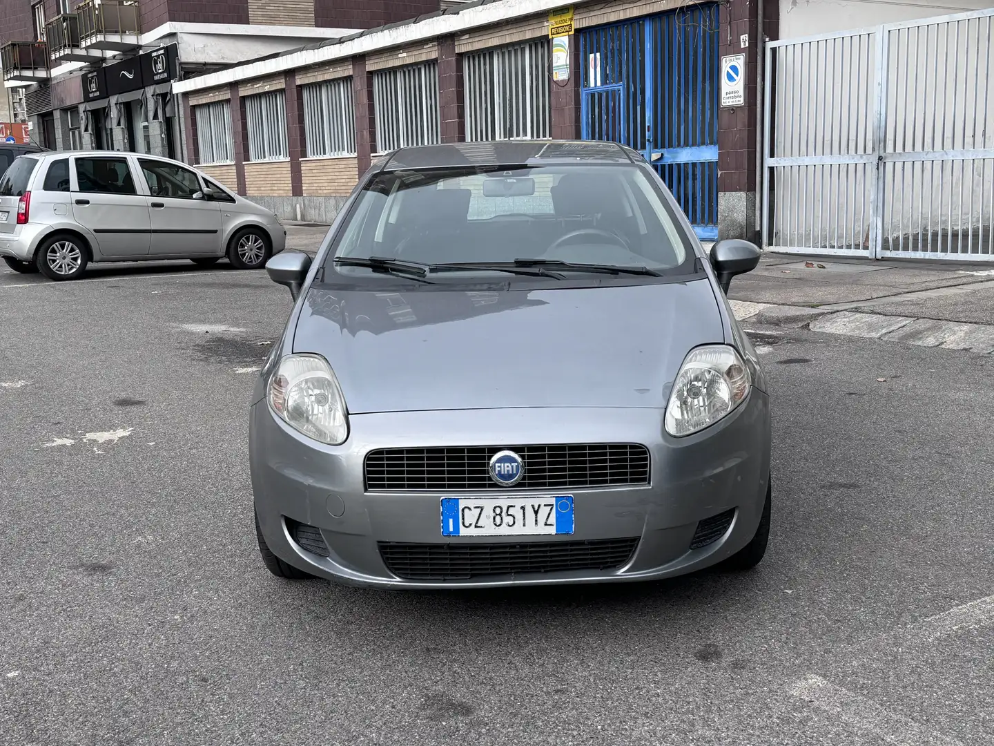 Fiat Grande Punto 3p 1.2 Active 65cv Grigio - 2
