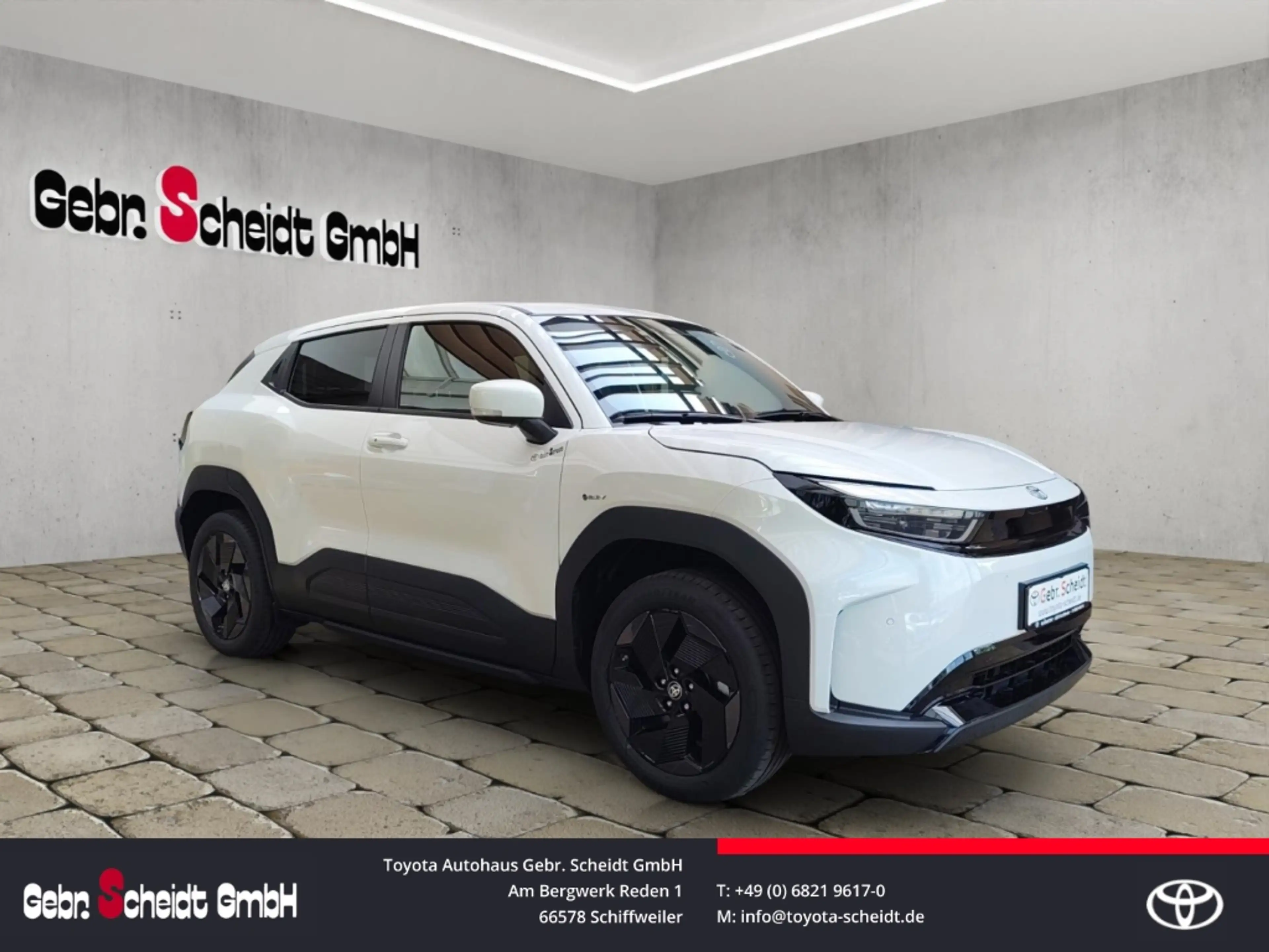 Toyota Urban Cruiser FWD Teamplayer 61kWh Rückfahrkamera Sitzheizung Ap — photo 6