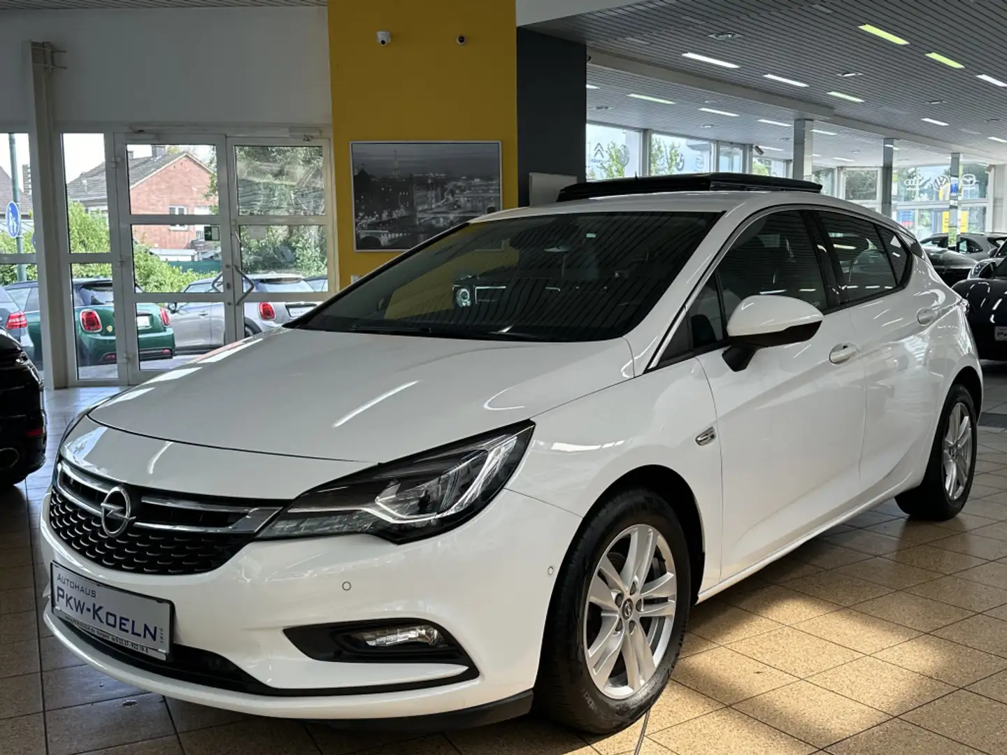 Opel Astra 1.4 Turbo Start Stop Innovation*NAVi*PDC* Biały - 1