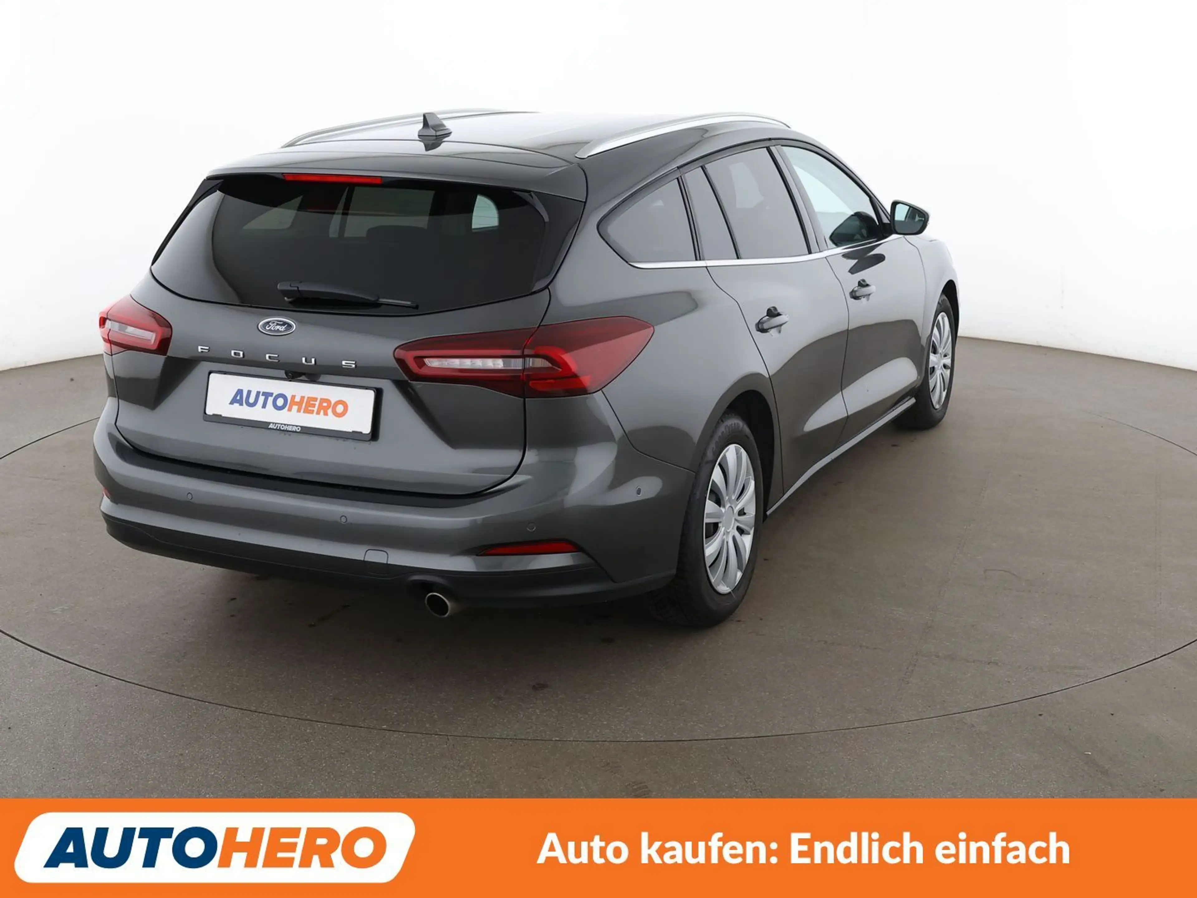 Ford Focus 1.5 TDCi EcoBlue Titanium Aut.*NAVI*LED*ACC*CAM* — photo 6