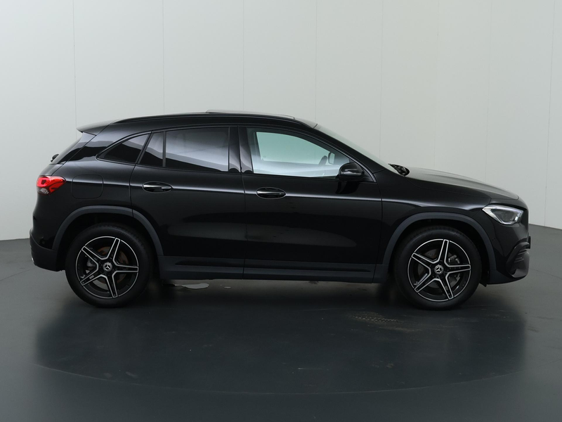 Mercedes-Benz GLA 250 e AMG Line | Night | Panoramadak | Leder | 19" lic — photo 6