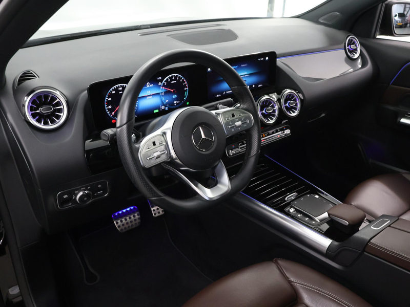 Mercedes-Benz GLA 250 e AMG Line | Night | Panoramadak | Leder | 19" lic — photo 7