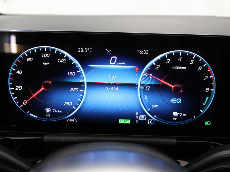 Mercedes-Benz GLA 250 e AMG Line | Night | Panoramadak | Leder | 19" lic — photo 13