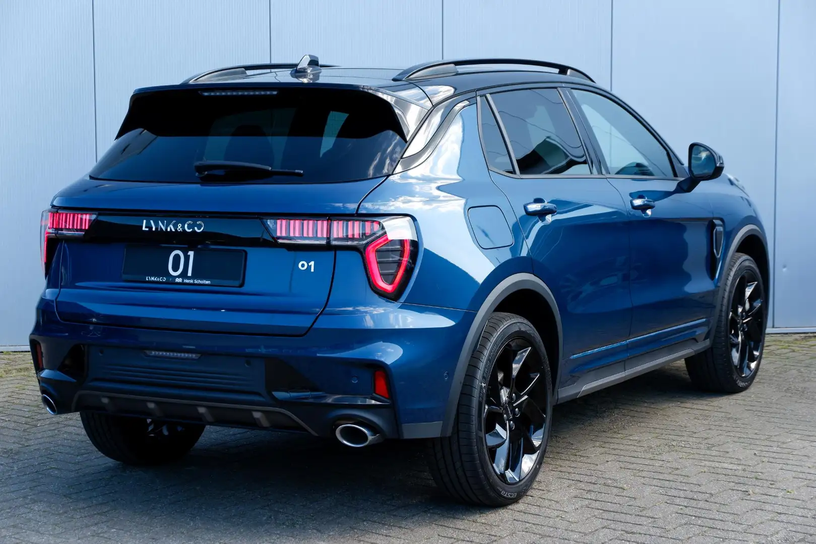 Lynk & Co 01 AUT7 261PK | BLACK EDITION | Zwarte hemel | Panora Azul - 2