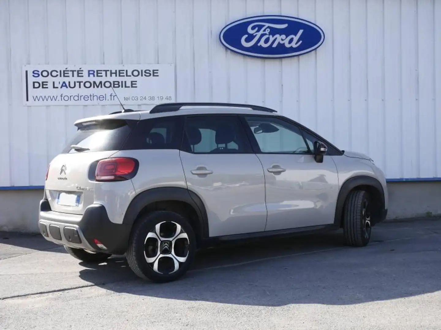 Citroen C3 Aircross BlueHDi 100ch S\u0026S Shine E6.d-TEMP Beige - 2