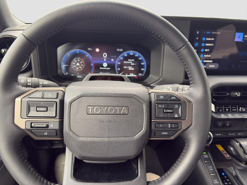 Toyota Land Cruiser 2,8 D-4D 151 kW AWD Executive — photo 10