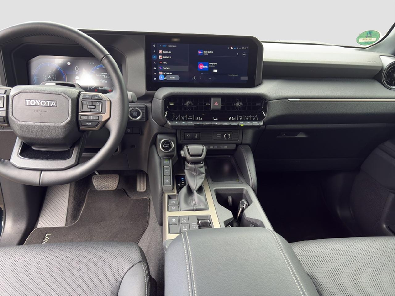 Toyota Land Cruiser 2,8 D-4D 151 kW AWD Executive — photo 14