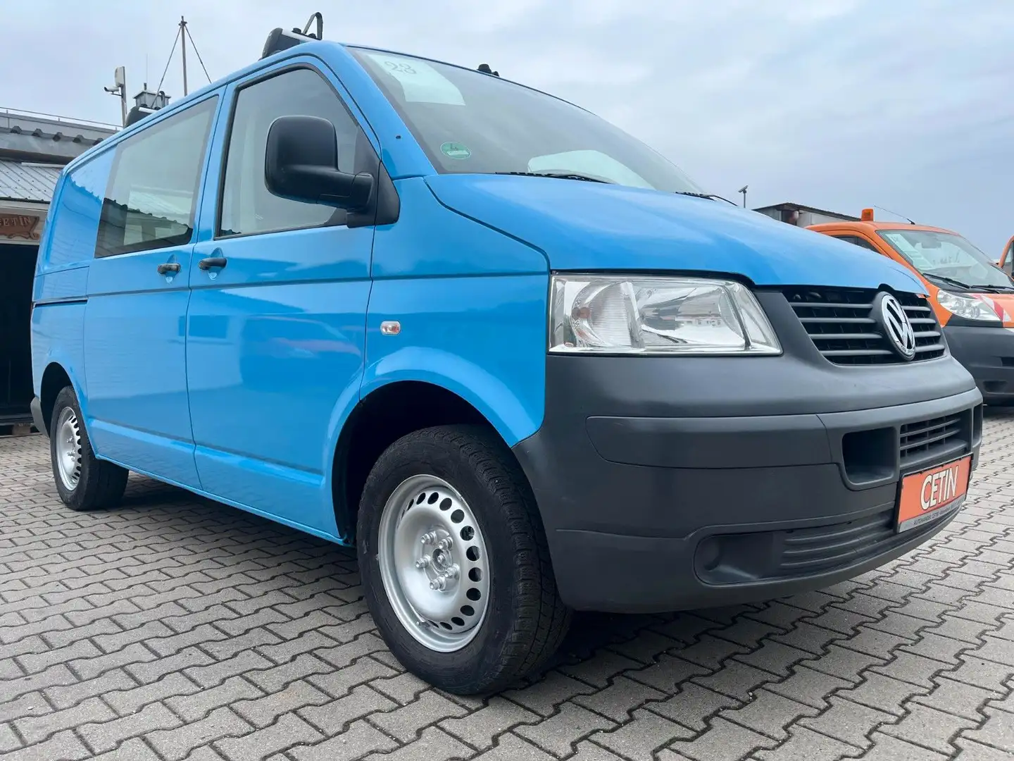 Volkswagen T5 Transporter Kasten-Kombi Kasten 4Motion Blau - 1