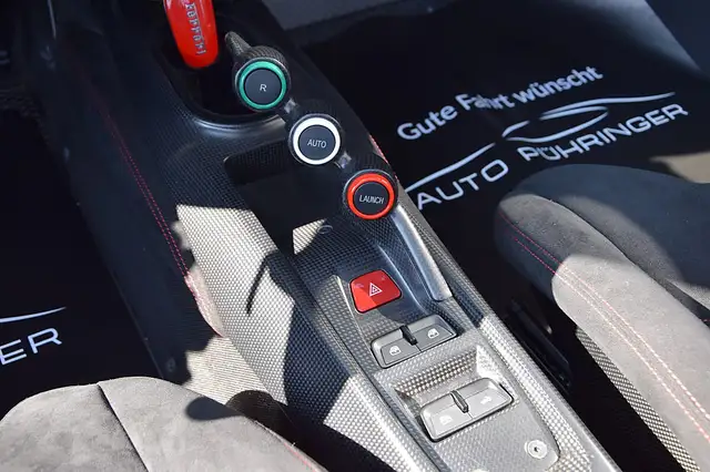 Ferrari 488 Spider Pista Spider *Full Carbon*LIFT*Kamera*Tr... Ansicht 10