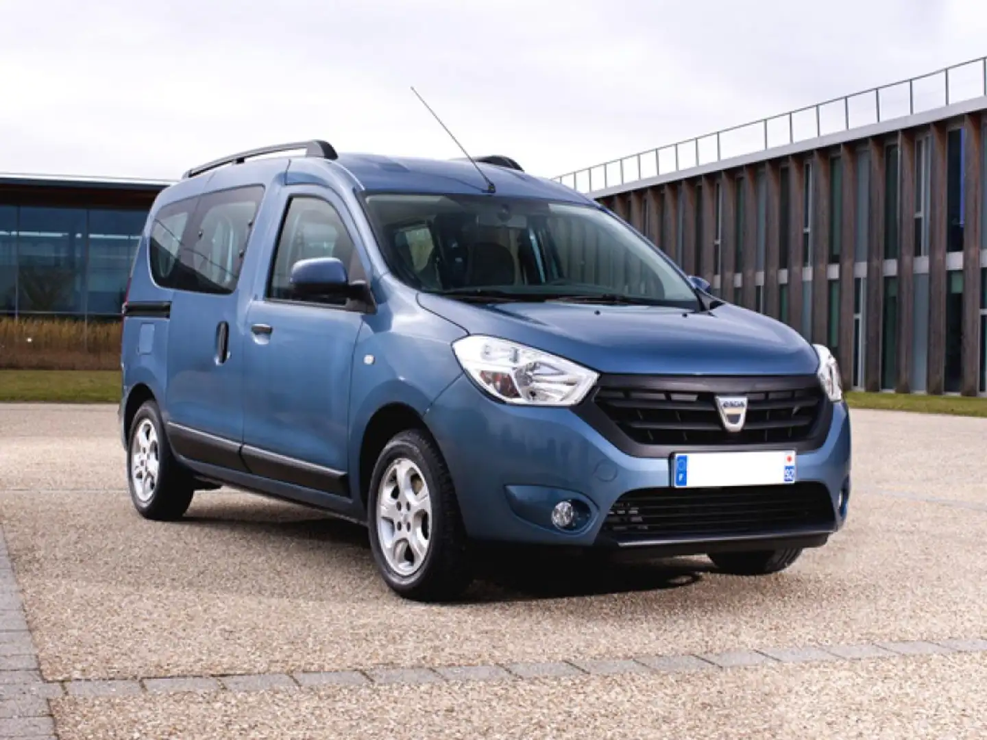 Dacia Dokker 1.6 8V 100CV Start&Stop GPL Comfort Gris - 2