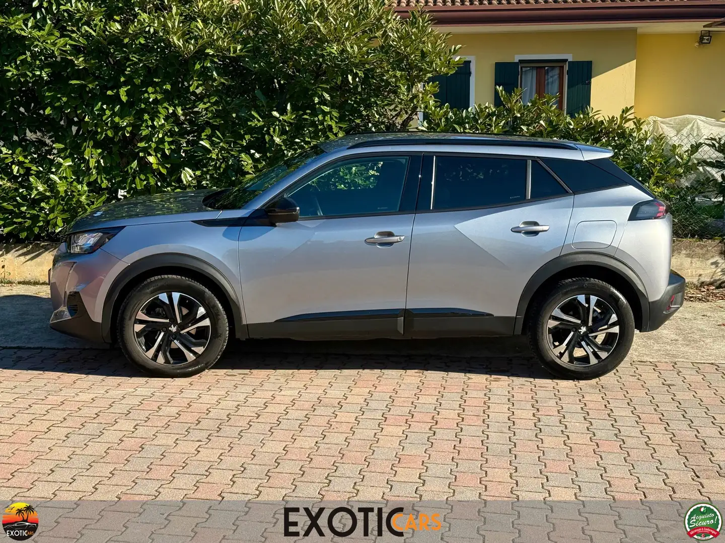 Peugeot 2008 1.2 puretech Allure EAT8 DISTRIBUZIONE FATTA Grigio - 2