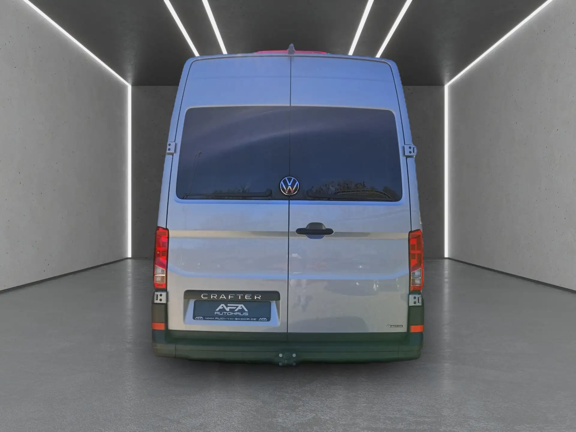 폭스바겐 Volkswagen Crafter 35 4x4 KAWA Plus MR AHK*Sthg*RFK*Navi 2026 블루 사진 6