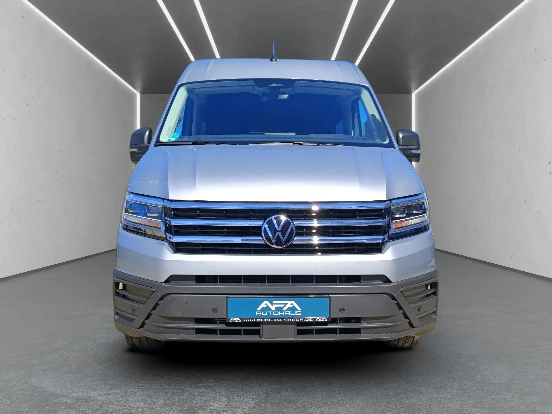 폭스바겐 Volkswagen Crafter 35 4x4 KAWA Plus MR AHK*Sthg*RFK*Navi 2026 블루 사진 5