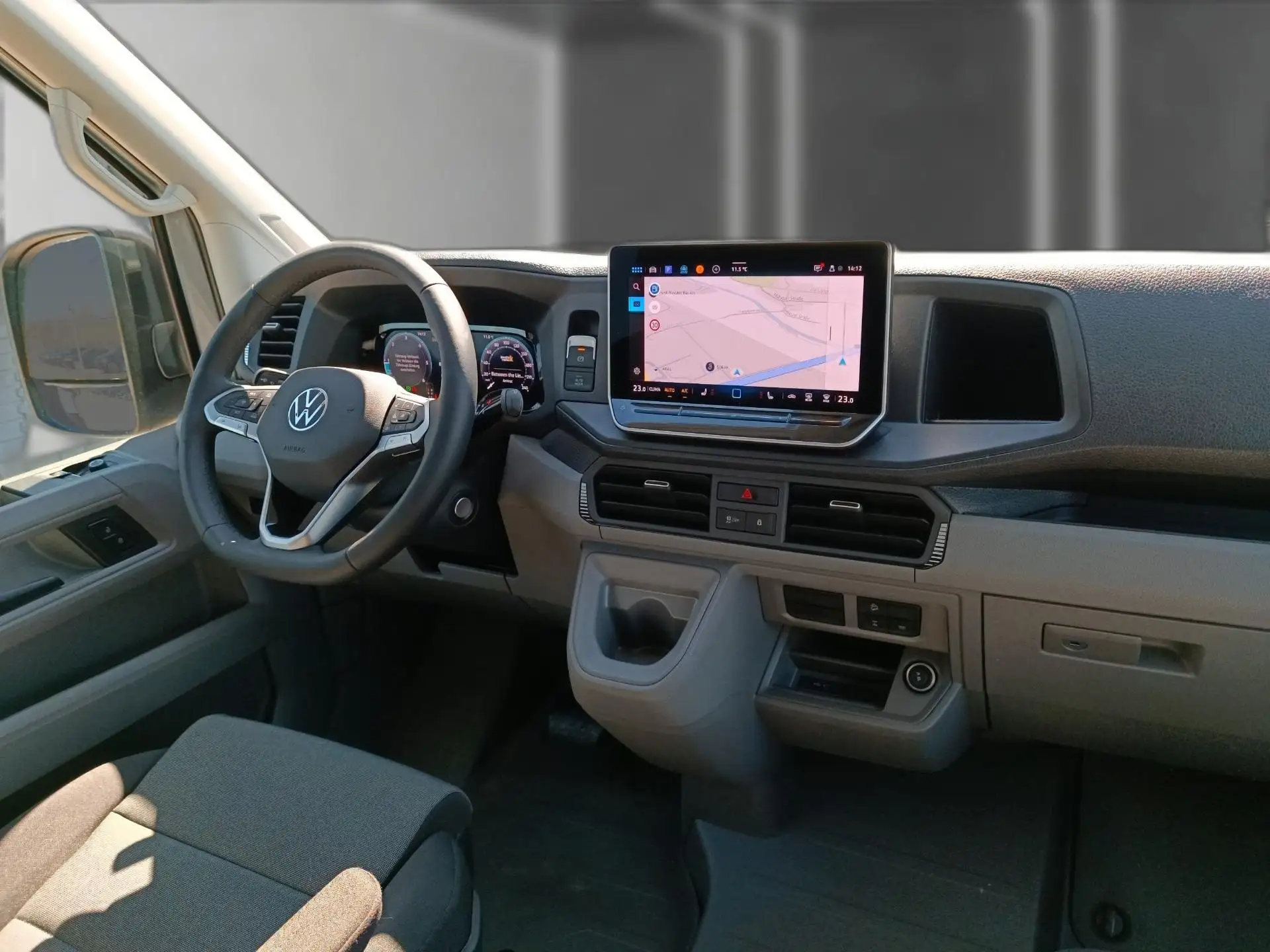 폭스바겐 Volkswagen Crafter 35 4x4 KAWA Plus MR AHK*Sthg*RFK*Navi 2026 블루 사진 8